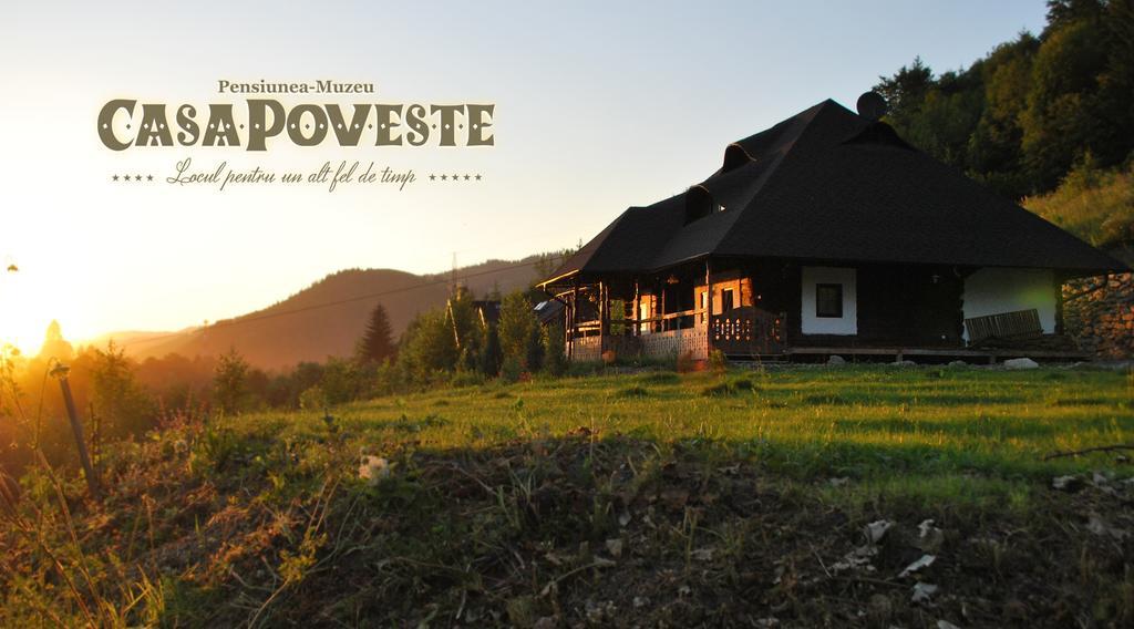 Casa Poveste Pensiunea-Muzeu Câmpulung Moldovenesc Exterior foto